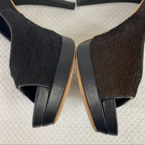 Vera Wang Lavender Label Black Fur Heels 6 - Picture 5 of 15